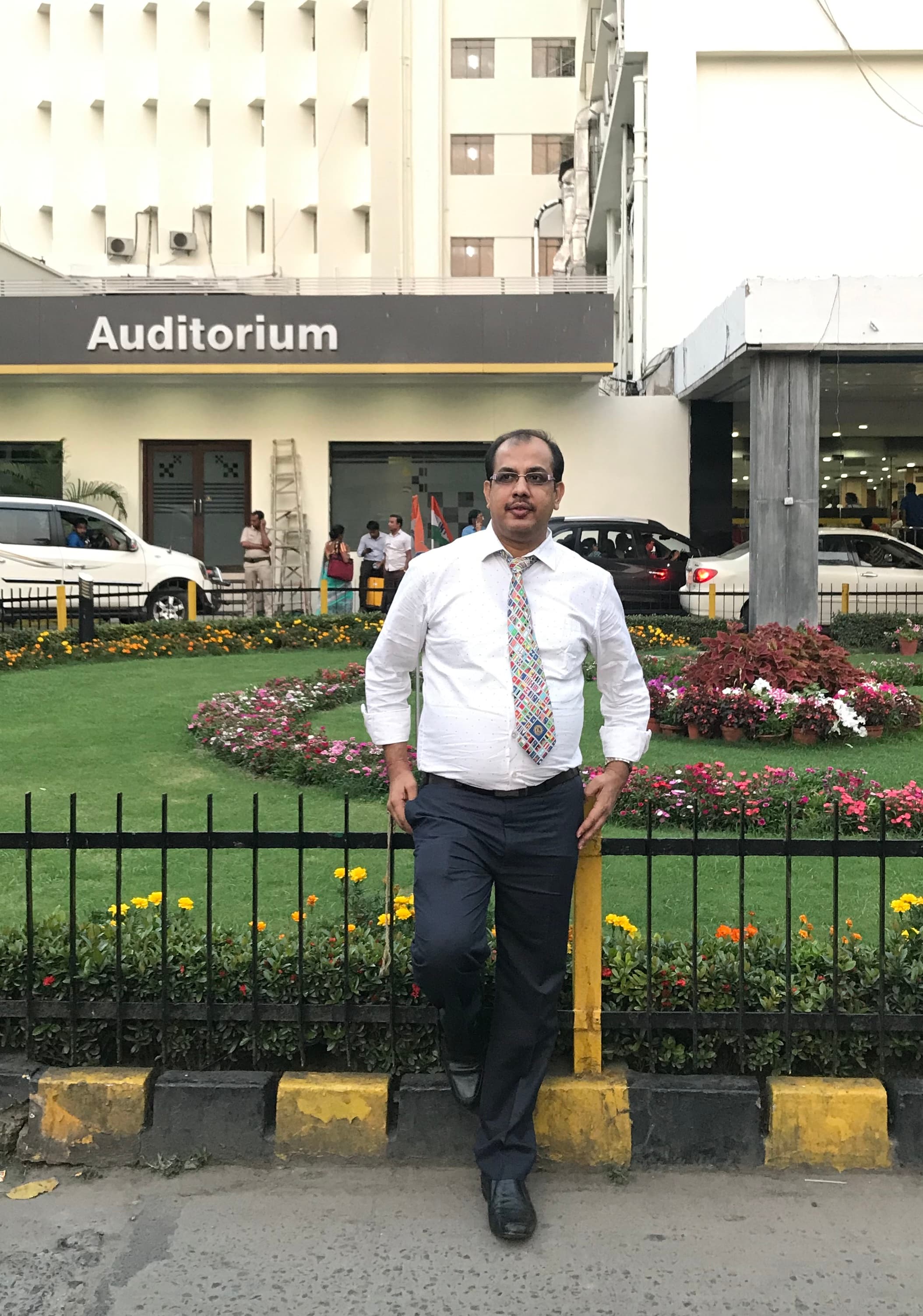 Dr. Utpal Chakraborty — Senior Dental Surgeon, Krishnanagar